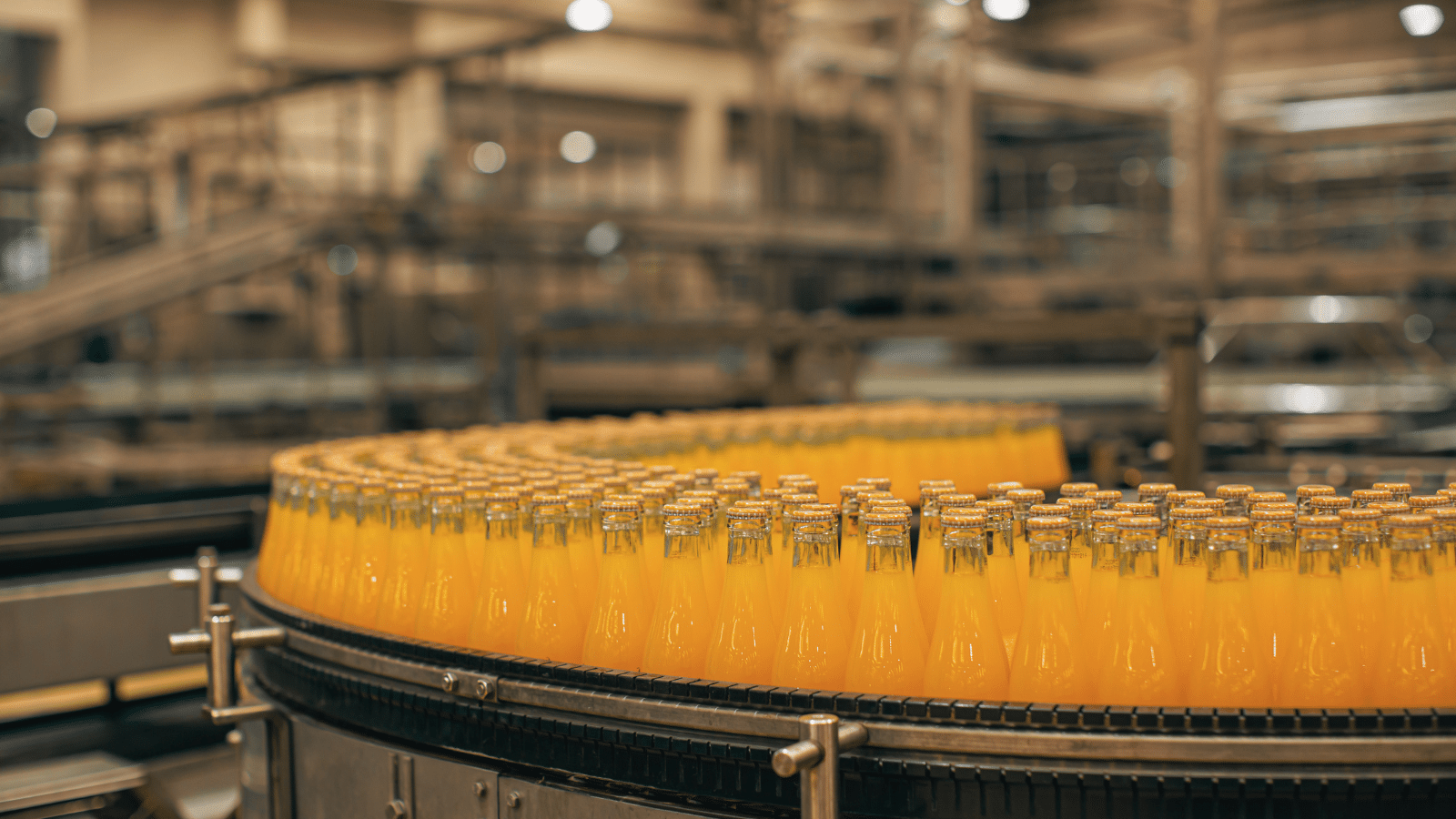 En FMCG, un fallo logístico se paga en el lineal. Descubre qué aporta un operador logístico especializado en gran consumo y cómo elegirlo en España.